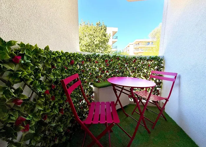 Les Pins 2 Personnes * Juan-les-Pins